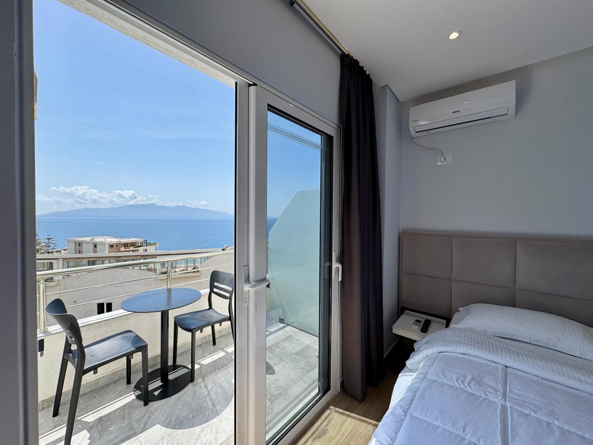 Gjoka Apartments, In Front Of Bougainville Bay Саранда Экстерьер фото