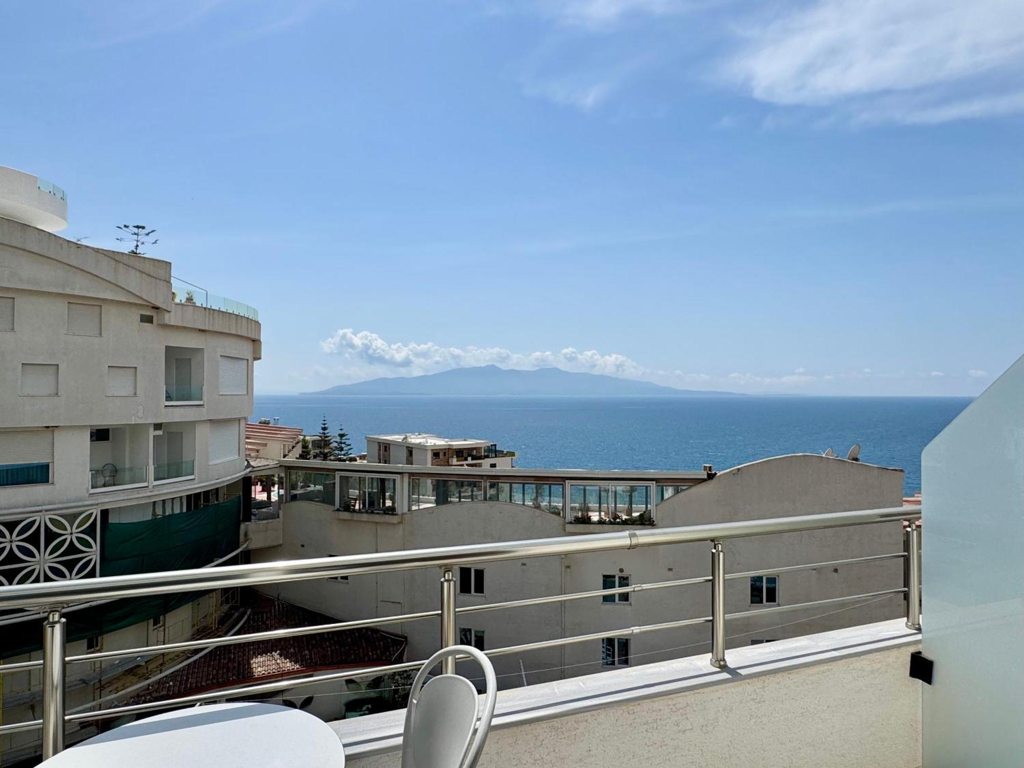 Gjoka Apartments, In Front Of Bougainville Bay Саранда Экстерьер фото